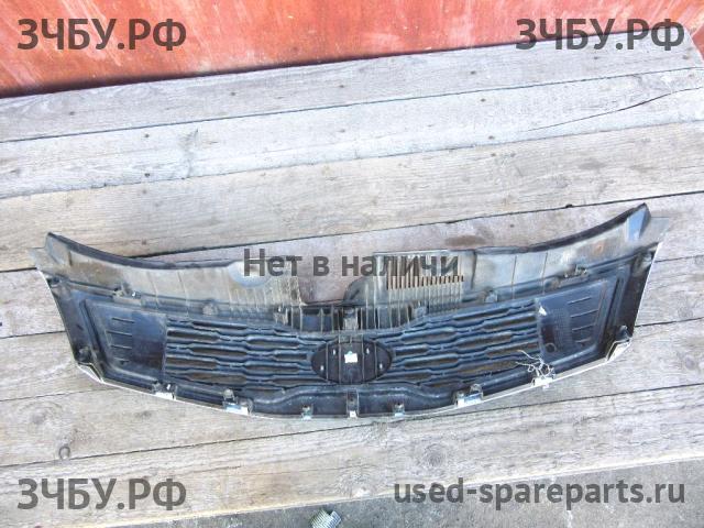 KIA Ceed 1 Решетка радиатора