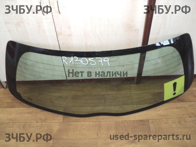 Toyota Yaris 2 Стекло заднее