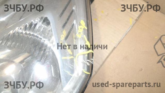 Ford Focus 2 Фара левая