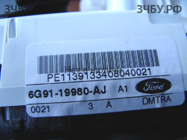 Ford Focus 2 Блок управления климатической установкой