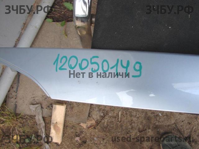 Ford Focus 3 Накладка крышки багажника
