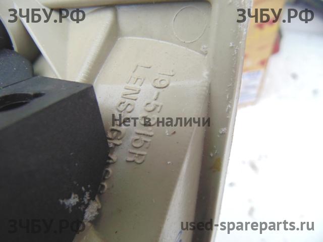 Ford Focus 1 ПТФ правая