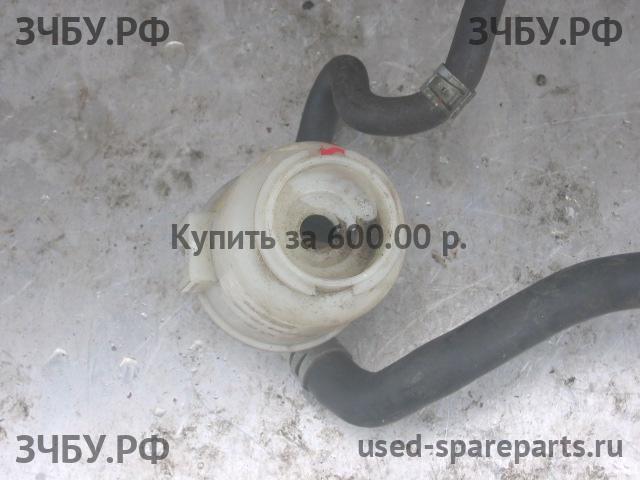 Subaru Forester 2 (S11) Бачок гидроусилителя