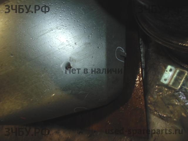 Toyota Auris 1 (E150) Бампер задний