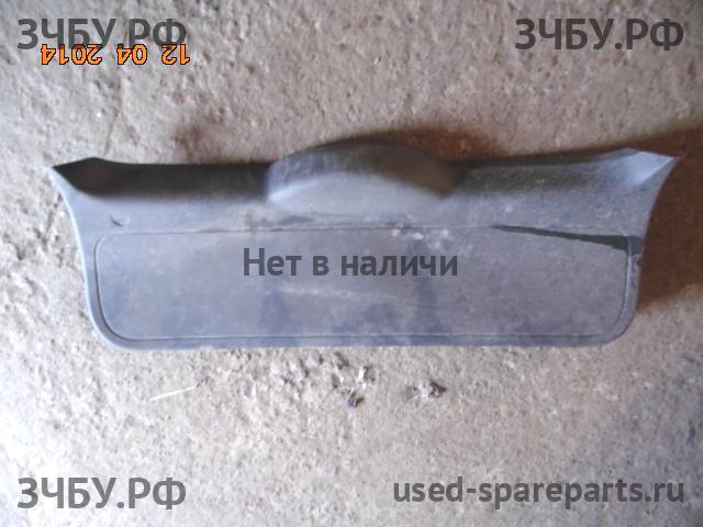 Ford Focus 2 Обшивка багажника