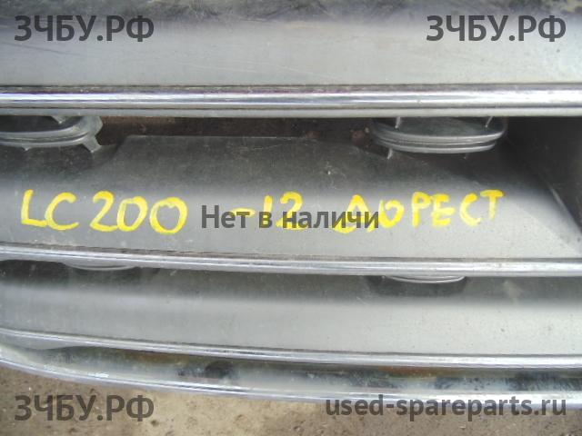 Toyota Land Cruiser 200 Решетка радиатора