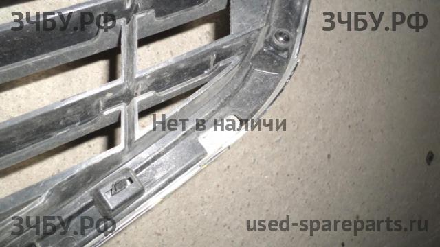 KIA Sportage 3 Решетка радиатора