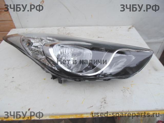 Hyundai Elantra 3 Фара правая