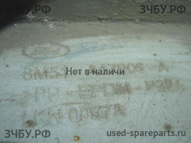 Ford Focus 2 Бампер задний