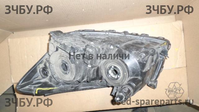 Toyota RAV 4 (3) Фара правая