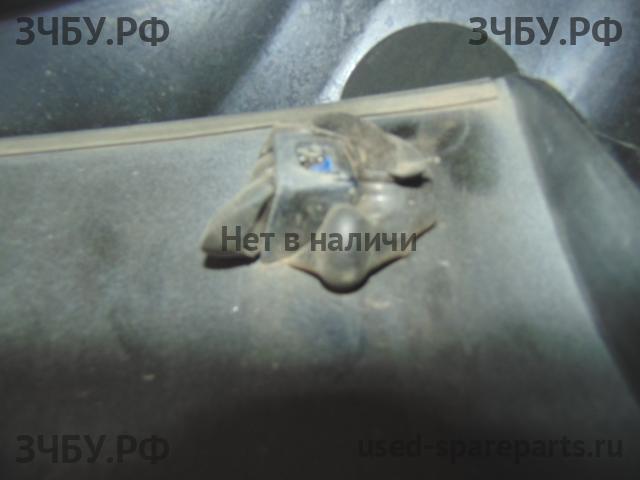 Toyota RAV 4 (3) Накладка на дверь багажника