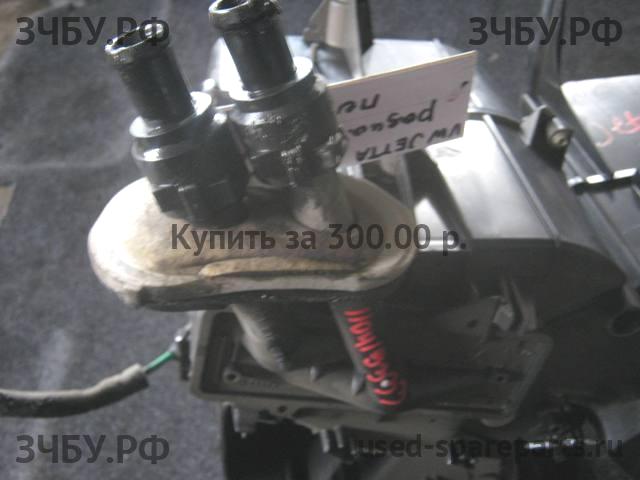 Volkswagen Jetta 4/Bora [1J2] Радиатор отопителя