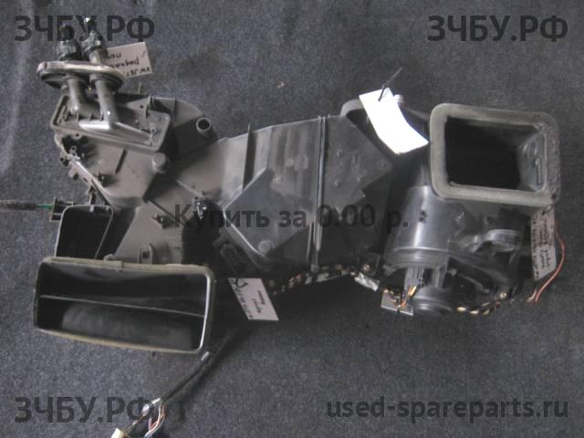 Volkswagen Jetta 4/Bora [1J2] Корпус отопителя (корпус печки)