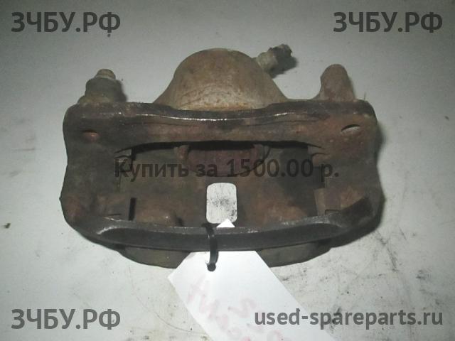 Hyundai Accent 2 Суппорт передний правый (в сборе со скобой)