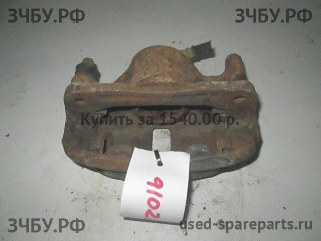 Hyundai Accent 2 Суппорт передний правый (в сборе со скобой)