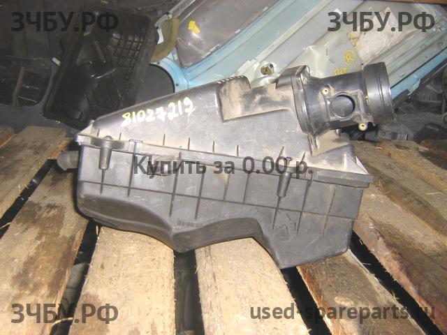 Volkswagen Jetta 4/Bora [1J2] Корпус воздушного фильтра