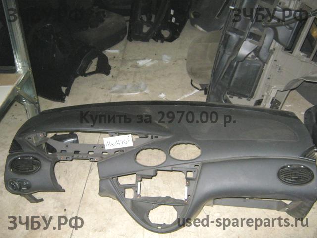 Ford Focus 1 Торпедо