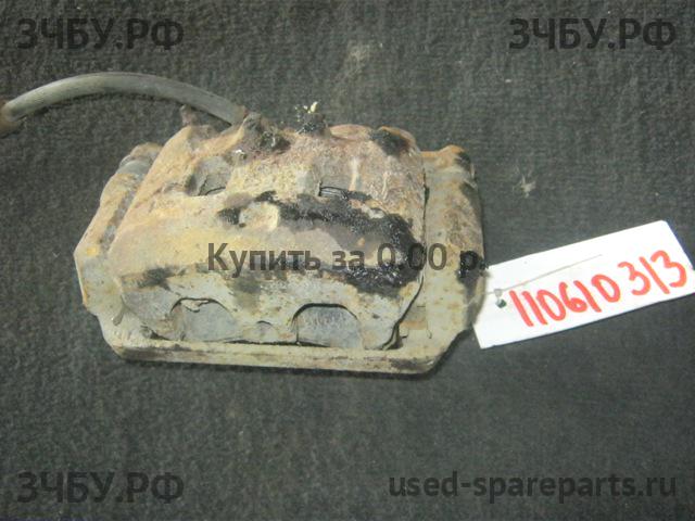 Subaru Legacy Outback 2 (B12) Суппорт передний левый (в сборе со скобой)