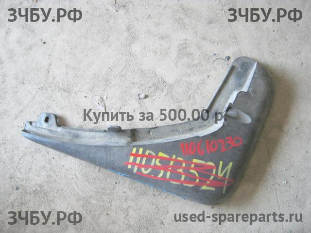 Ford Focus 2 Брызговик передний левый