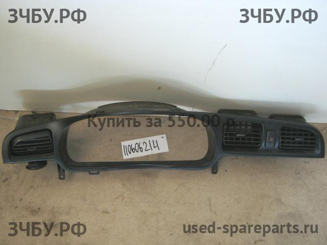 Subaru Legacy Outback 2 (B12) Накладка декоративная на торпедо