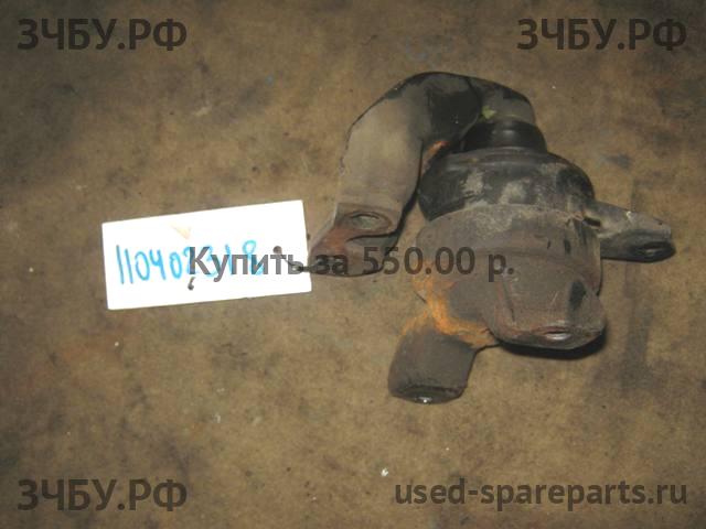 Honda CR-V 1 Опора двигателя