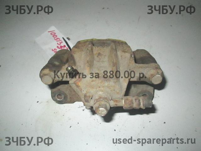 Hyundai Santa Fe 1 (SM) Суппорт задний левый (в сборе со скобой)