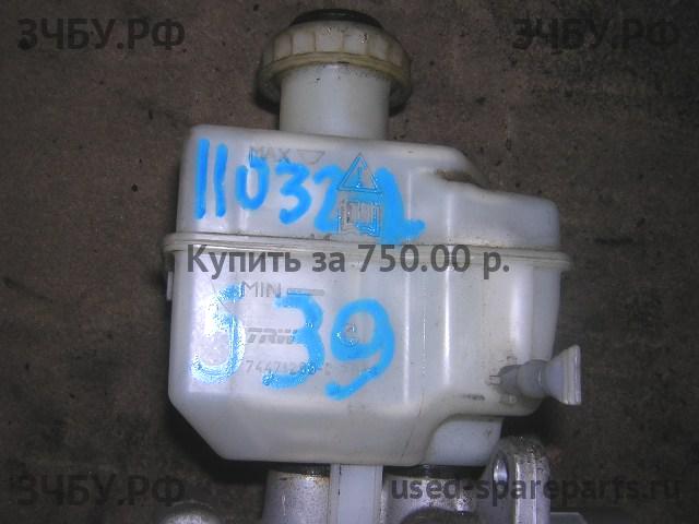Land Rover Discovery 3 Бачок главного тормозного цилиндра