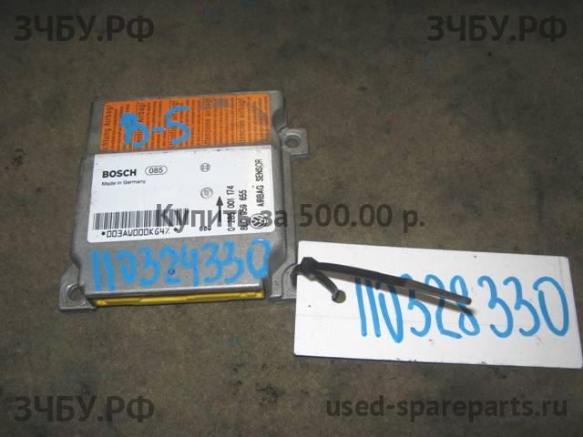 Volkswagen Passat B5 Блок управления AirBag (блок активации SRS)
