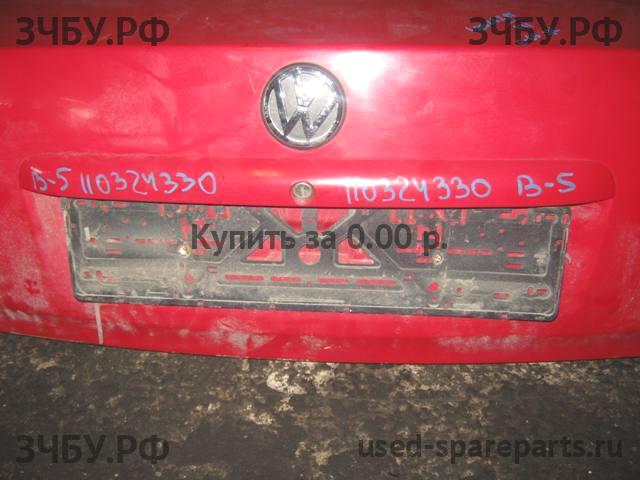 Volkswagen Passat B5 Накладка на крышку багажника