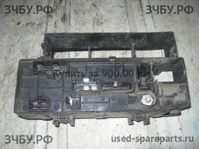 Subaru Impreza 2 (G11) Блок предохранителей (в моторный отсек)