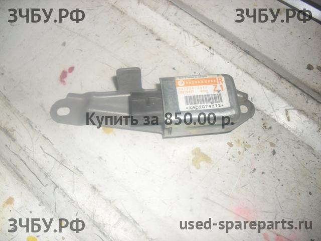 Subaru Legacy 4 (B13) Датчик удара AIR BAG (SRS)