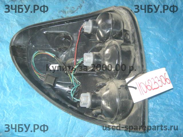 Chrysler Voyager/Caravan 4 Фонарь правый