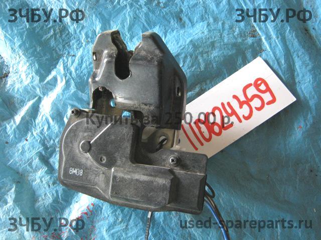 Chevrolet Aveo 1 (T200) Замок багажника