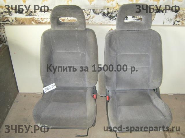 Honda CR-V 1 Сиденья (комплект)