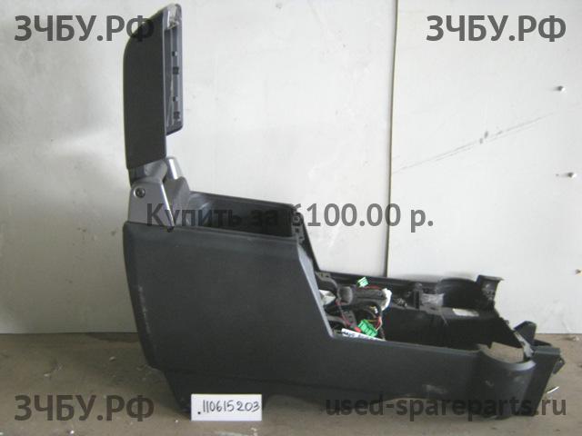 Land Rover Discovery 3 Консоль между сиденьями (Подлокотник)