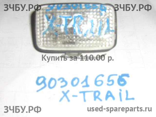 Nissan X-Trail 1 (T30) Указатель поворота в крыло (повторитель)