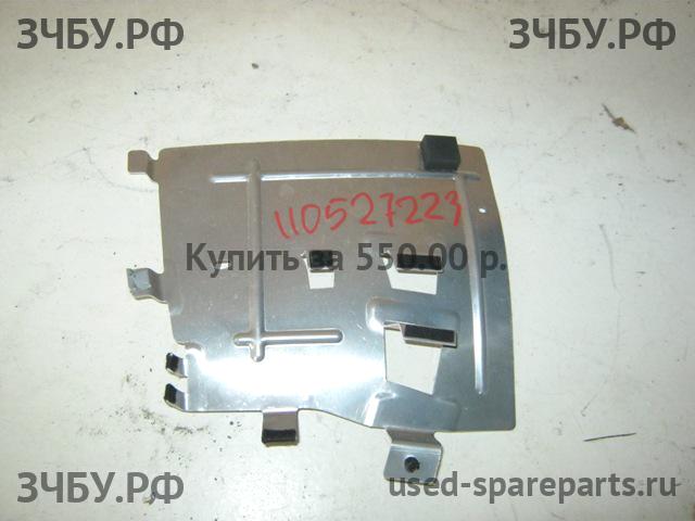 Audi A8 (2) [D3,4E] Кронштейн