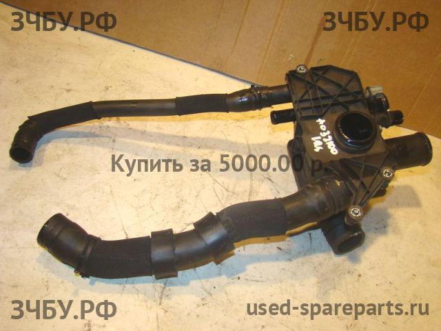 Land Rover Range Rover Sport 1 Фланец двигателя системы охлаждения