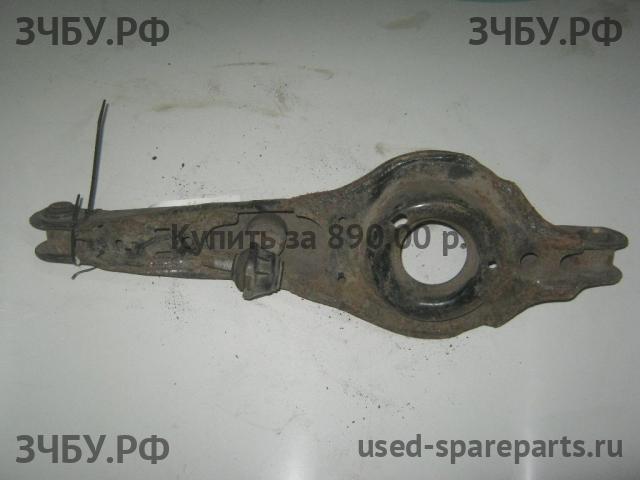 Mazda 3 [BK] Рычаг задний правый