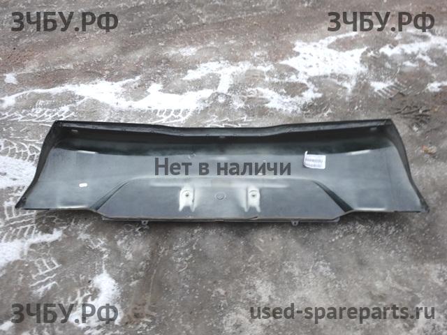 Ford Focus 3 Накладка на дверь багажника