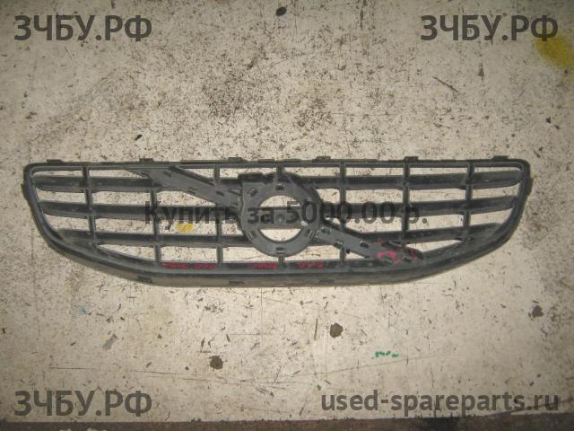 Volvo S60 (2) Решетка радиатора