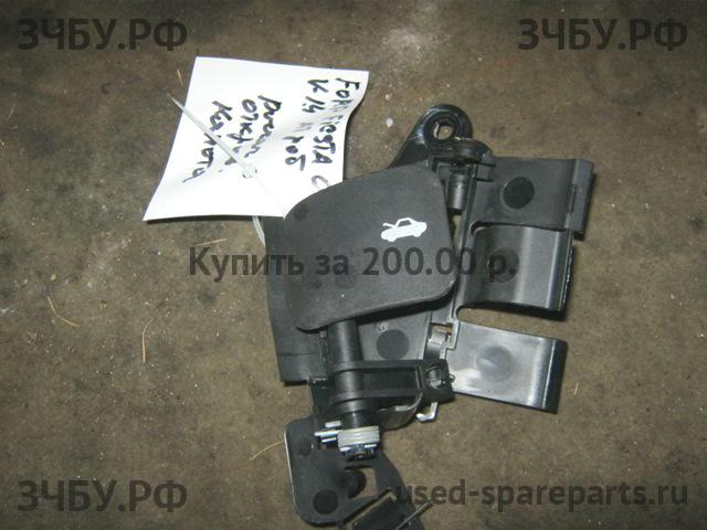 Ford Fiesta 5 Ручка открывания капота