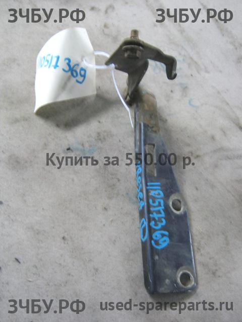 Nissan Presea 2 Петля капота