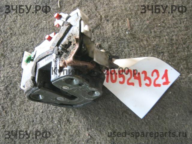 Nissan Maxima 1 (J30) Замок двери задней левой