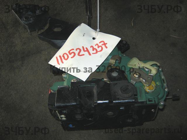 Volkswagen Jetta 4/Bora [1J2] Замок двери задней правой