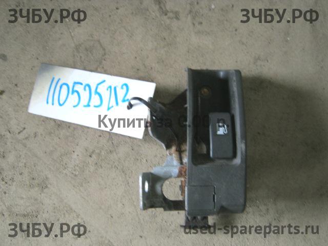 Subaru Impreza 3 (G12) Кнопка открывания лючка бензобака