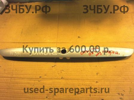 Mitsubishi Carisma (DA) 2000-> Накладка на дверь багажника
