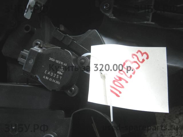 Ford Focus 2 (рестайлинг) Моторчик заслонки печки