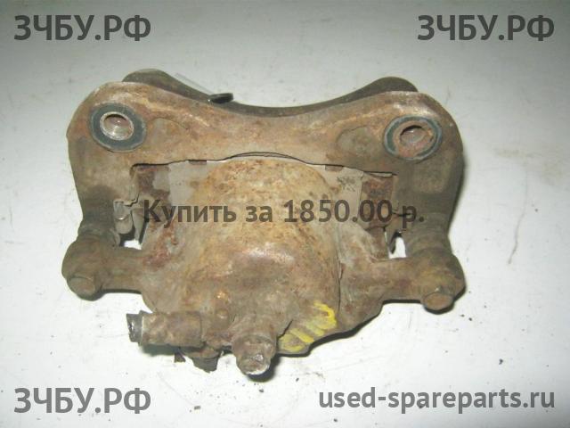 Hyundai Elantra 1 Суппорт передний правый (в сборе со скобой)