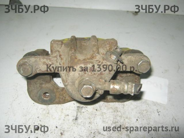 KIA Sportage 2 Суппорт задний правый (в сборе со скобой)